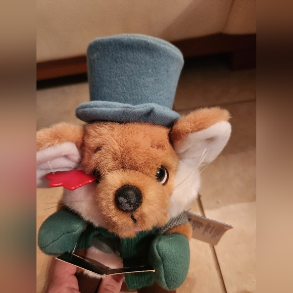 Chris Mouse Plush Christmas Mouse Vintage RARE NWT Caroler 1988 Applause (X) - Picture 2 of 8